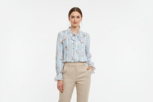 Camicia con righe e fiocco